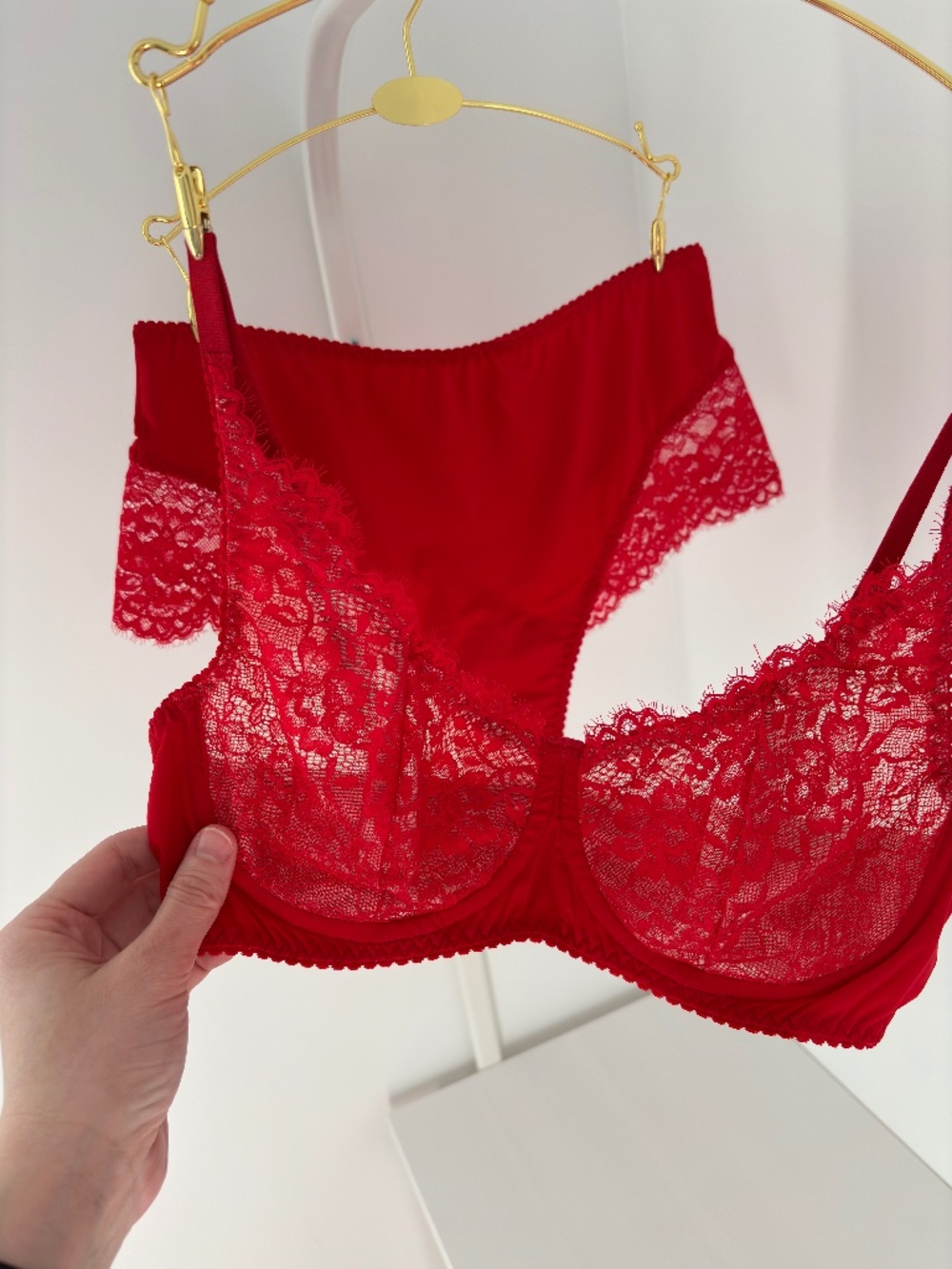 NEW Chantilly lace bra • satin & silk vintage like • red retro lingerie • 34B